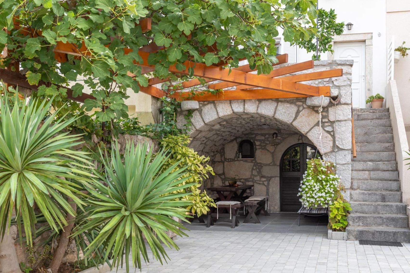 Guest House Otto Punat Εξωτερικό φωτογραφία