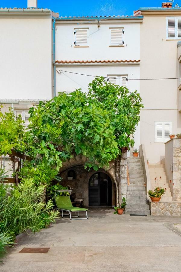 Guest House Otto Punat Εξωτερικό φωτογραφία